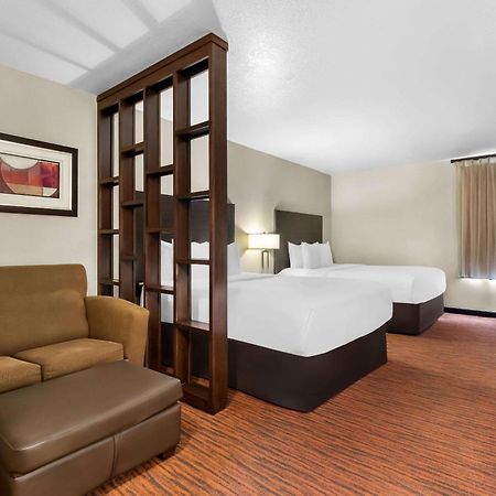 คอมฟอร์ต สวีท Hotel โคลวิส ภายนอก รูปภาพ