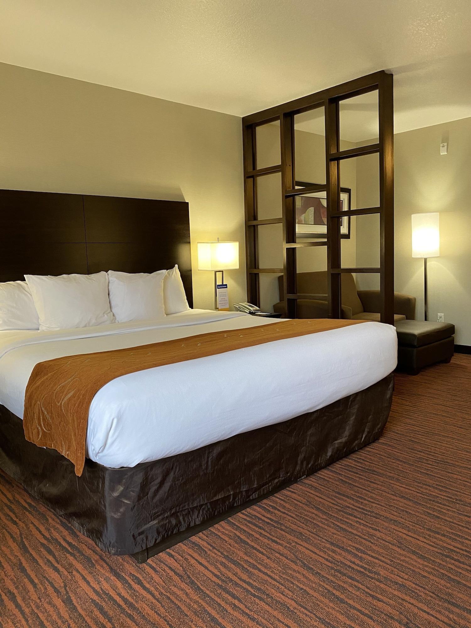 คอมฟอร์ต สวีท Hotel โคลวิส ภายนอก รูปภาพ