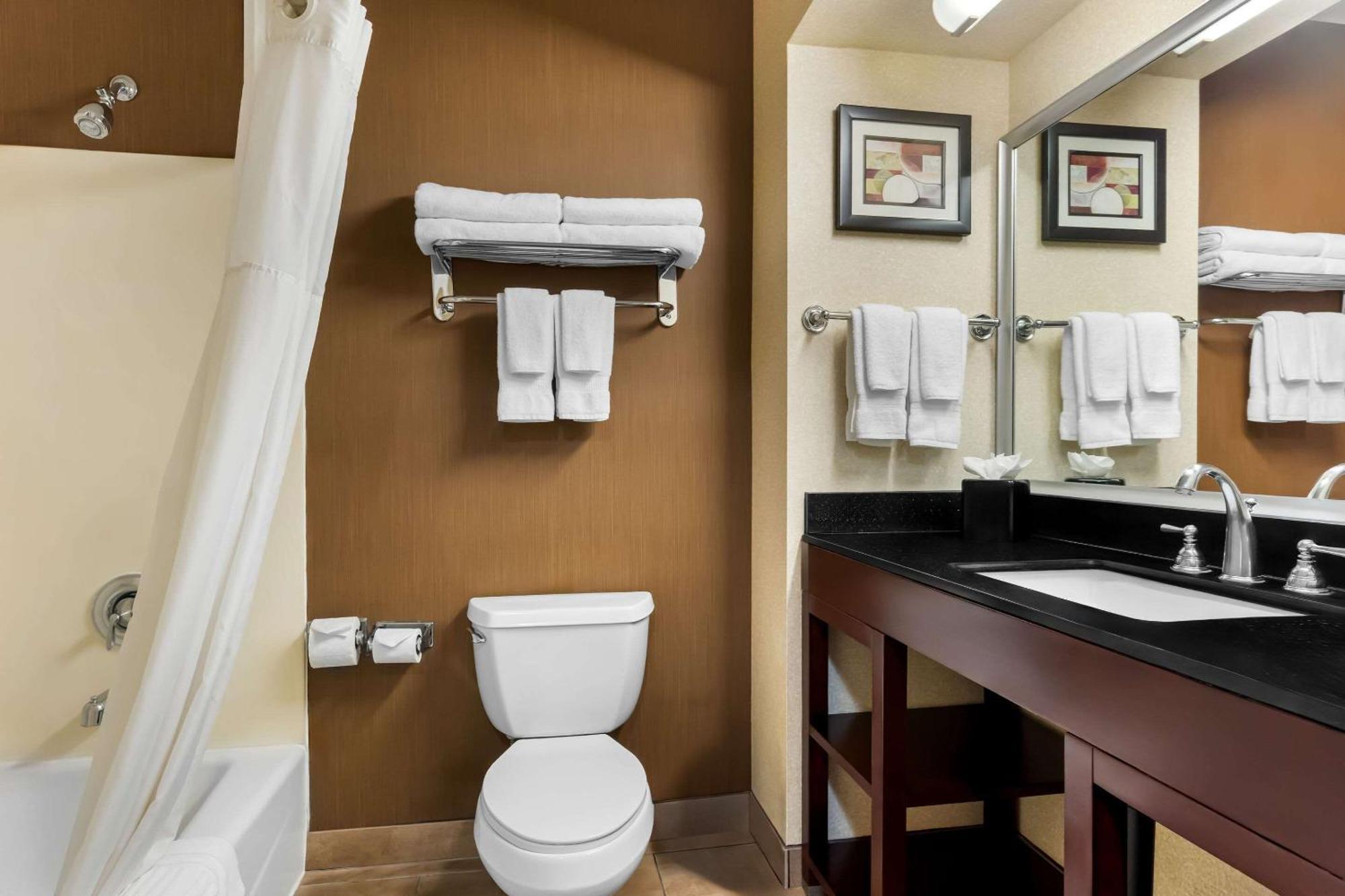 คอมฟอร์ต สวีท Hotel โคลวิส ภายนอก รูปภาพ