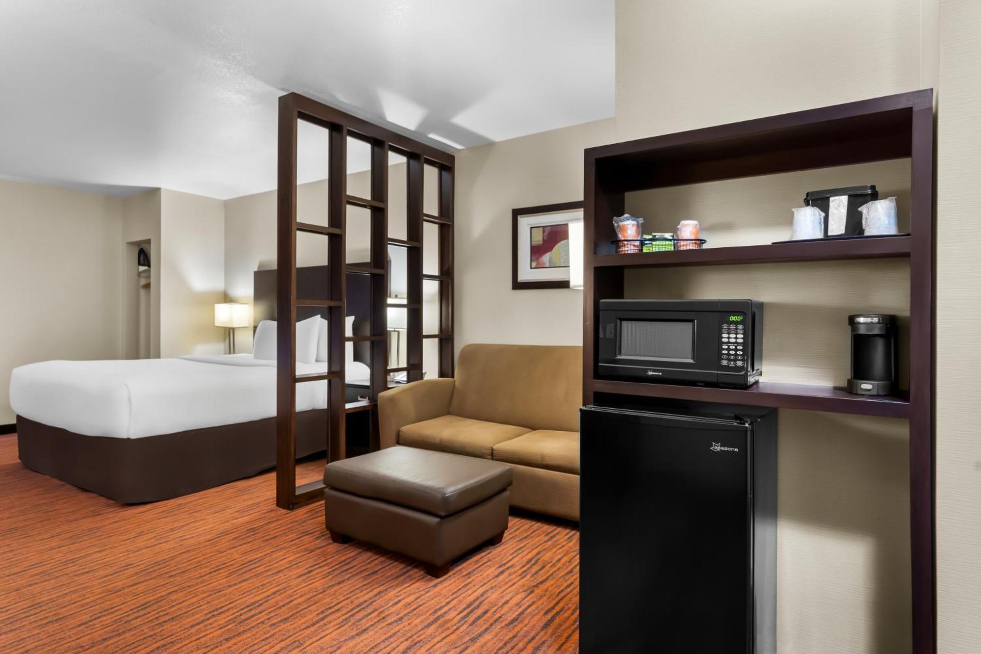 คอมฟอร์ต สวีท Hotel โคลวิส ภายนอก รูปภาพ