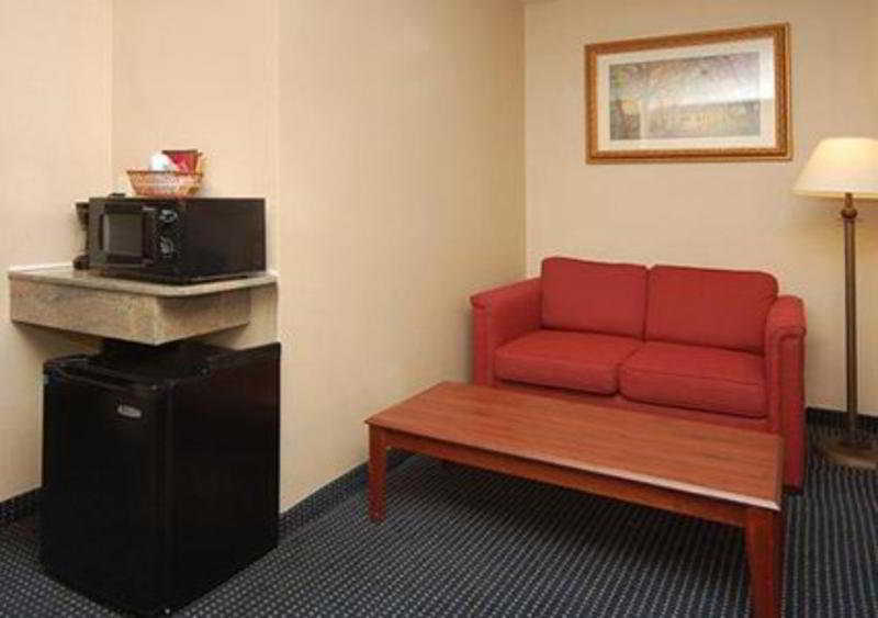 คอมฟอร์ต สวีท Hotel โคลวิส ภายนอก รูปภาพ