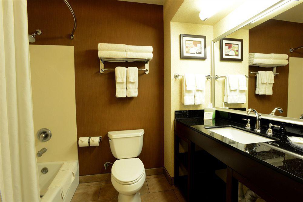 คอมฟอร์ต สวีท Hotel โคลวิส ภายนอก รูปภาพ